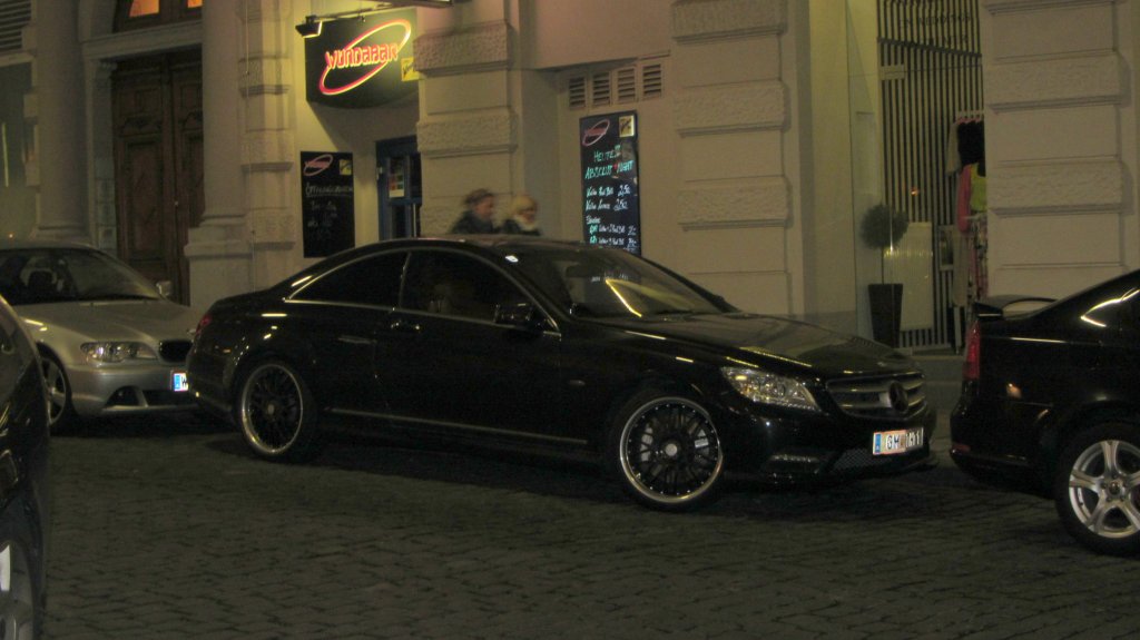 Mercedes CLS in Wien am 5.4.2012.
