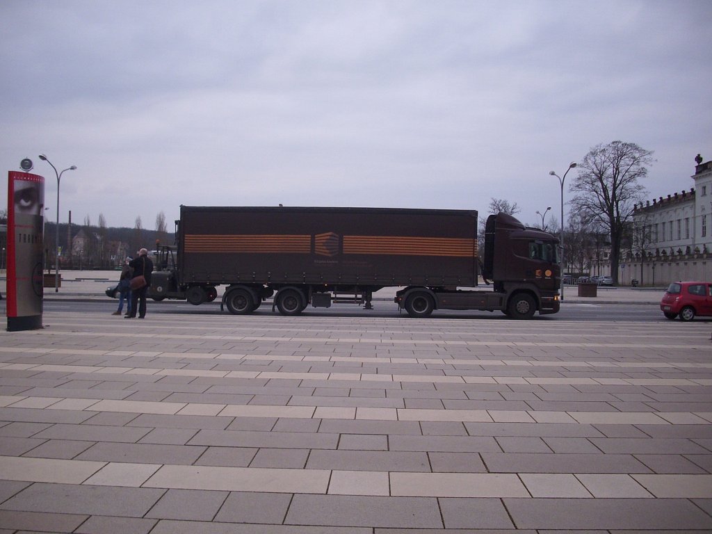 Scania Sattelzug in Potsdam.