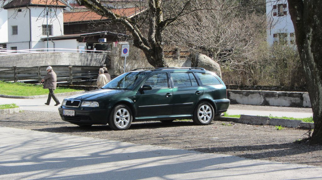 Skoda Octavia am 1.4.2012 in Brixlegg.