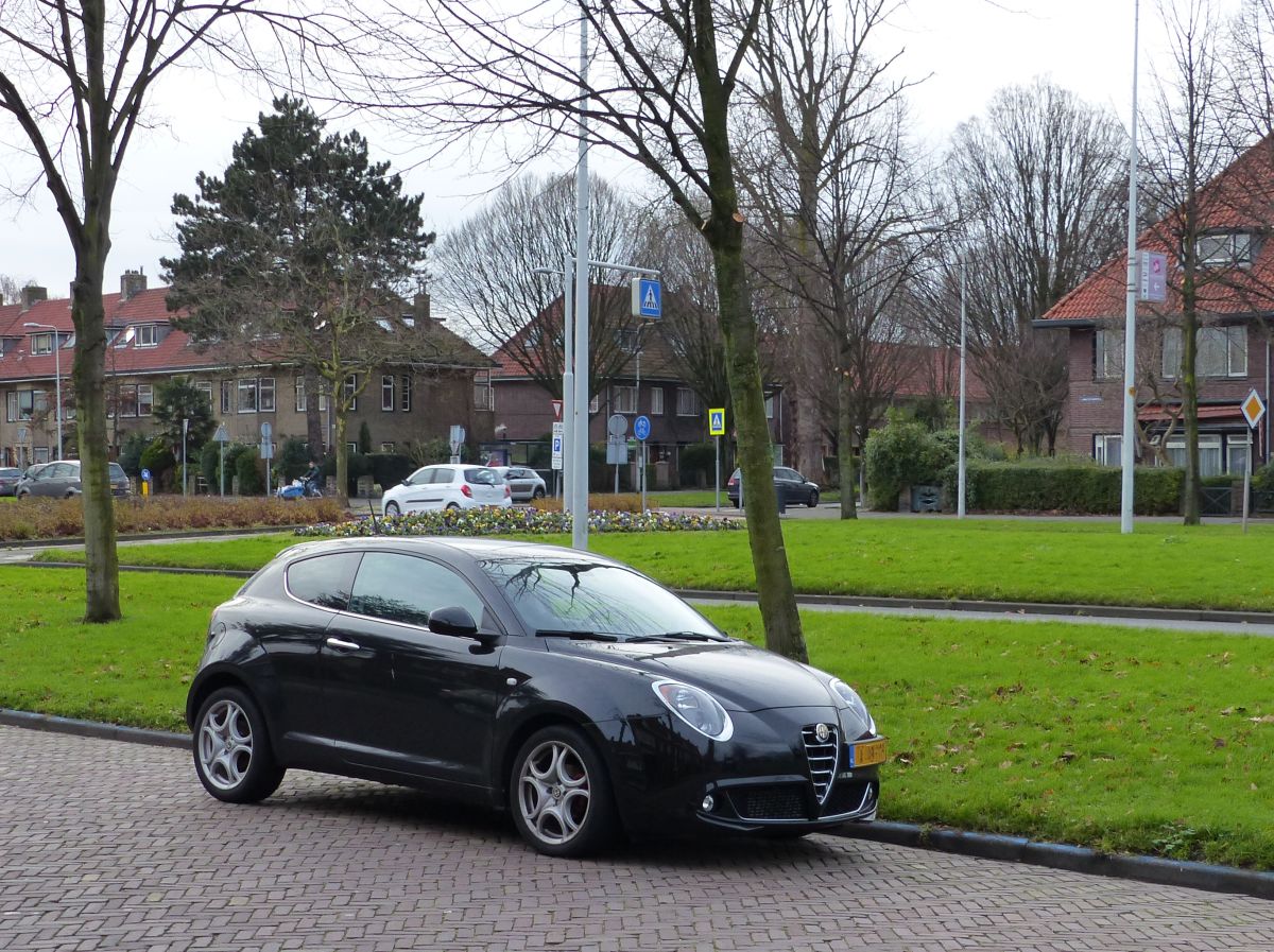 Alfa Romeo Alfa Mito Baujahr 2014. Leiden, Niederlande 13-12-2015.
