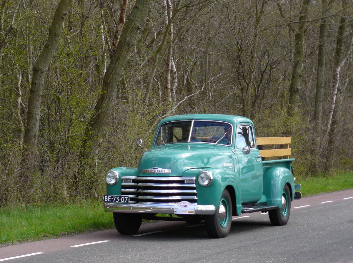 Chevrolet 3100 LKW Baujahr 1950. Noordwijk, Niederlande 19-04-2015.
