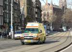 alle/348285/chevrolet-gmt610-wheeled-coach--drv-rettungswagen Chevrolet GMT610 Wheeled-Coach / DRV Rettungswagen. Nieuwezijds Voorburgwal Amsterdam, Niederlande 02-03-2014. 