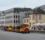 Bummelzug-Stadtrundfahrt in Trier Porta Nigra am 4.8.2012.