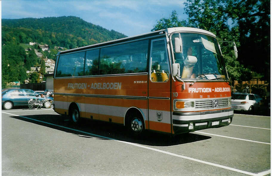 (019'630) - AFA Adelboden - Nr. 10/BE 26'774 - Setra (ex Frhlich, Zrich) am 1. Oktober 1997 in Thun, Seestrasse