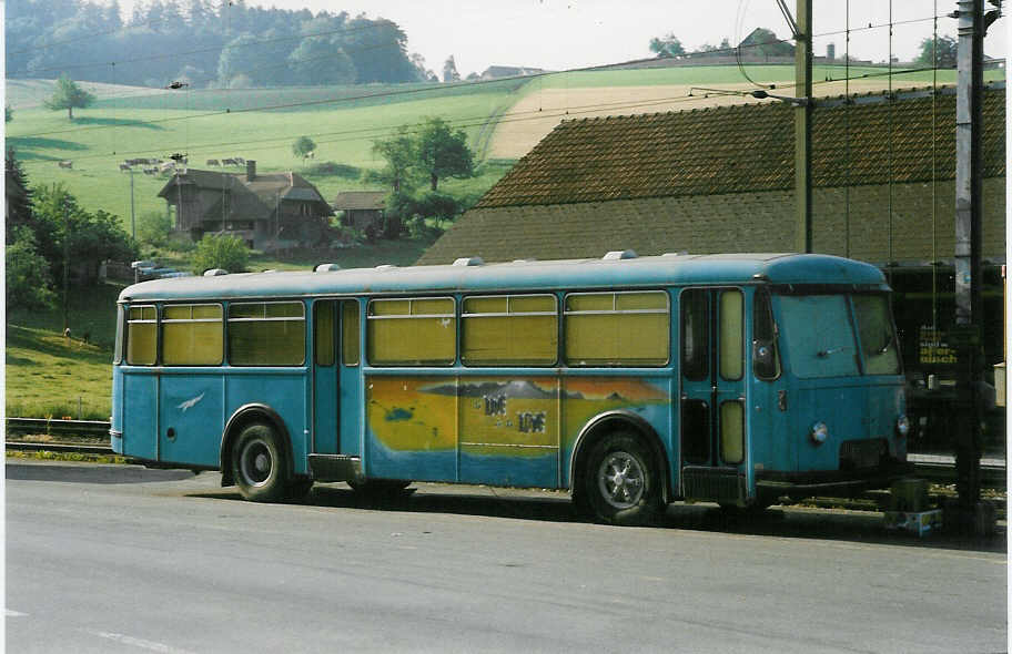 (023'002) - Kafi-Bus, Seftigen - FBW/R&J (ex AFA Adelboden Nr. 15; ex Morattel, Sdeilles; ex P 25'504) am 25. Mai 1998 beim Bahnhof Seftigen