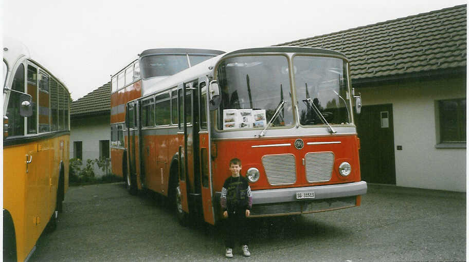 (026'321) - Wespe, Altsttten - Nr. 4/SG 31'513 - FBW/Vetter-R&J Anderthalbdecker (ex AFA Adelboden Nr. 4) am 3. Oktober 1998 in Rti, Sonnenplatz