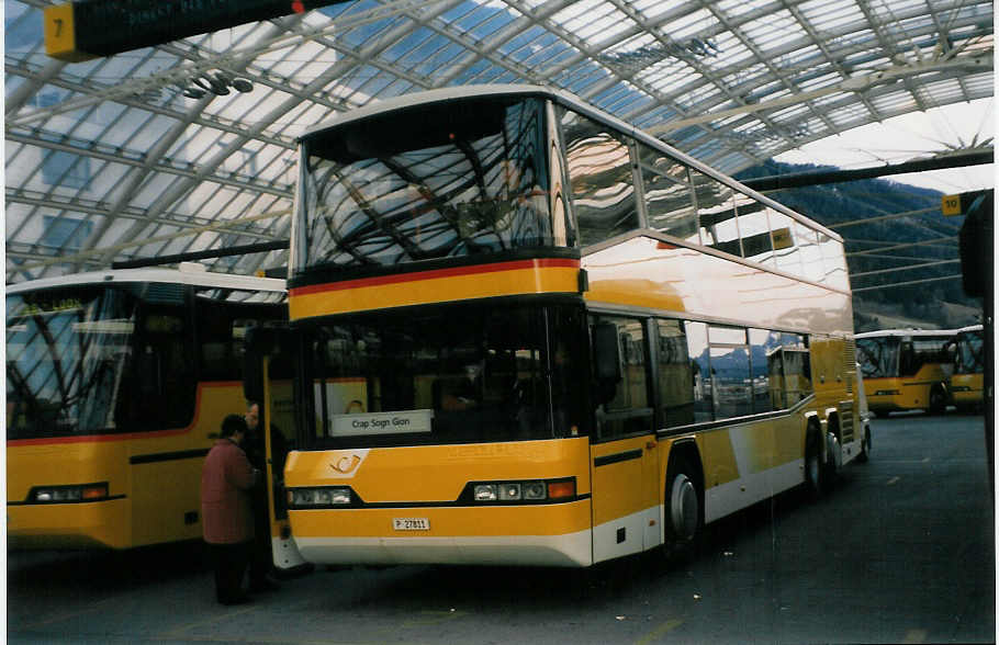 (028'604) - PTT-Regie - P 27'811 - Neoplan am 1. Januar 1999 in Chur, Postautostation