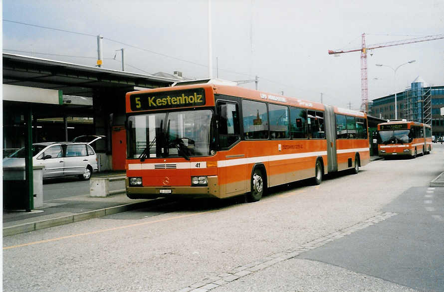 (036'005) - SOO Olten - Nr. 41/SO 21'107 - Mercedes/Hess am 28. August 1999 beim Bahnhof Olten