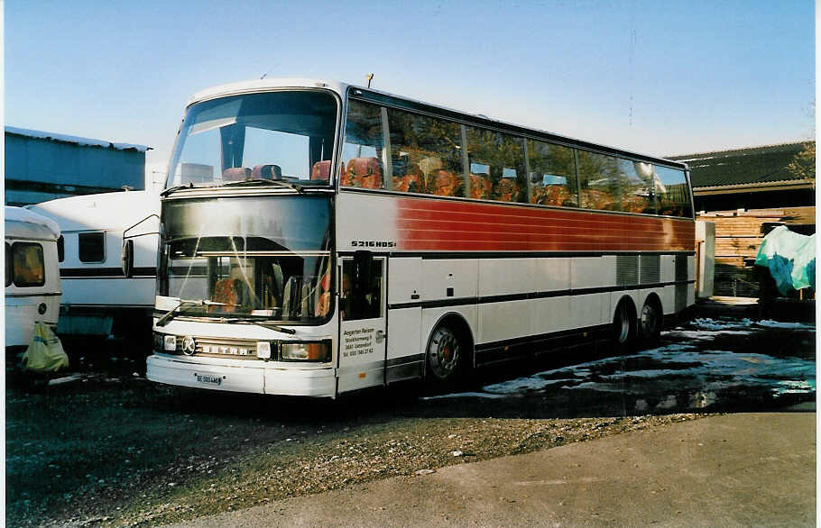 (037'932) - Aegerter, Uetendorf - BE 300'440 - Setra am 29. November 1999 in Uetendorf, Allmend