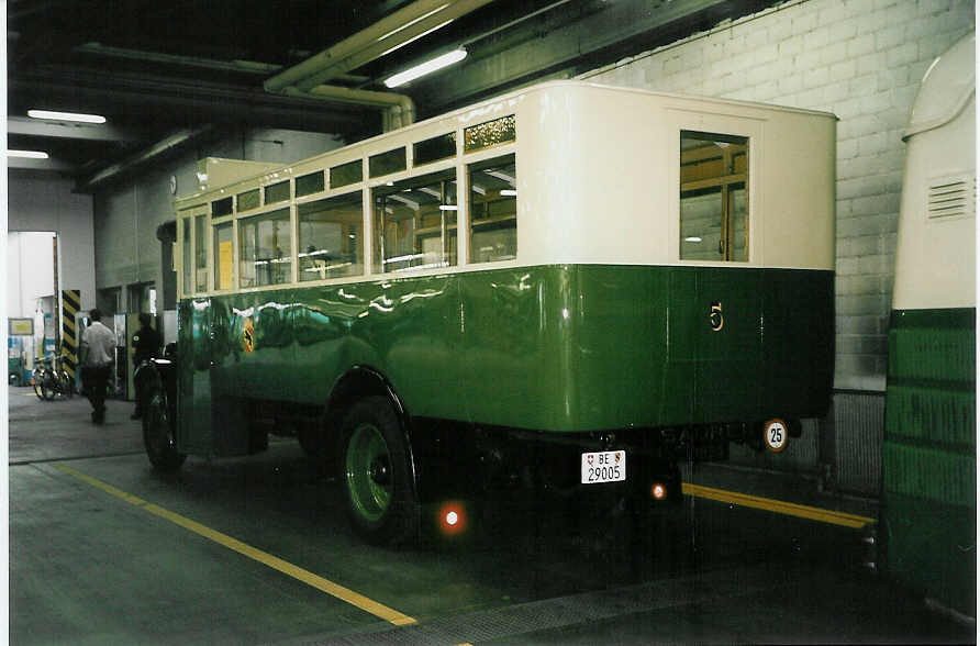 (040'537) - SVB Bern - Nr. 5/BE 29'005 - Saurer am 20. Mai 2000 in Bern, Eigergarage