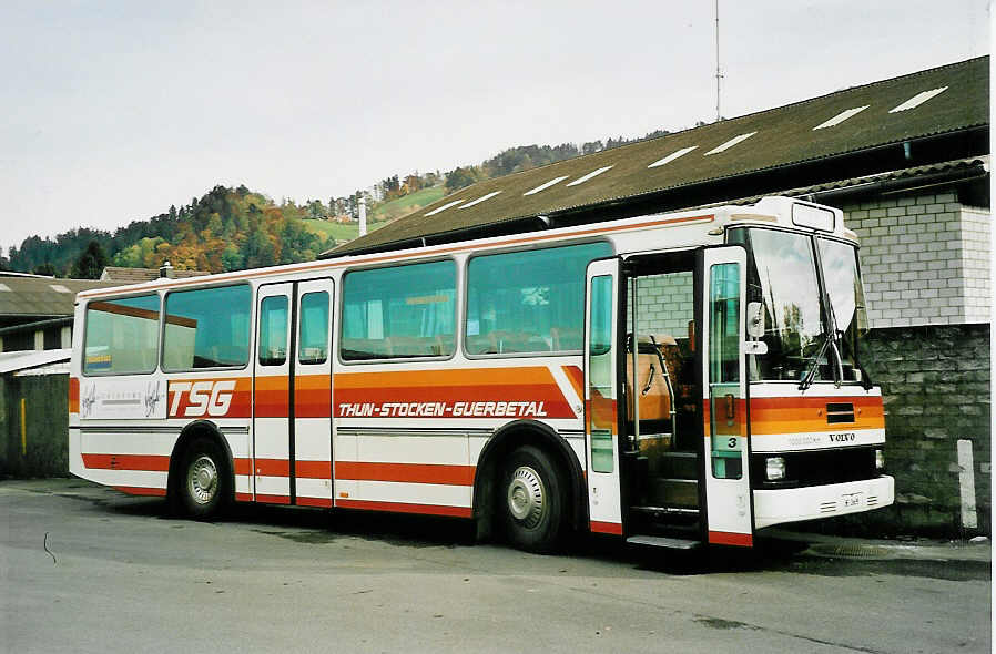 (043'705) - STI Thun - Nr. 3/BE 26'635 - Volvo/R&J (ex TSG Blumenstein Nr. 3) am 30. Oktober 2000 in Thun, Garage