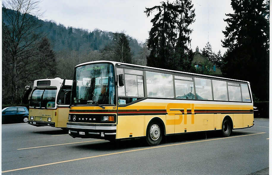 (044'710) - STI Thun - Nr. 13/BE 26'509 - Setra (ex AvH Heimenschwand Nr. 3; ex AGS Sigriswil Nr. 1) am 8. Februar 2001 bei der Schifflndte Thun