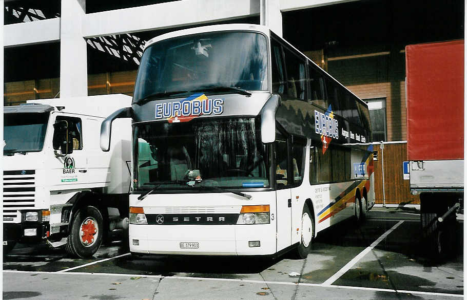 (044'711) - Berner+Wanzenried, Bern - Nr. 3/BE 379'903 - Setra am 9. Februar 2001 in Thun, Grabengut