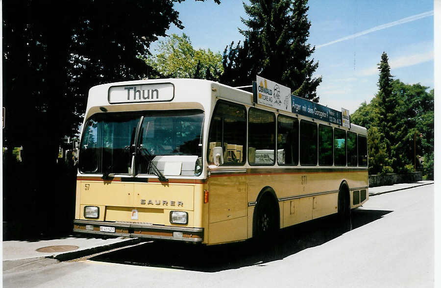 (047'411) - STI Thun - Nr. 57/BE 413'457 - Saurer/R&J am 21. Juni 2001 in Sigriswil, Dorf