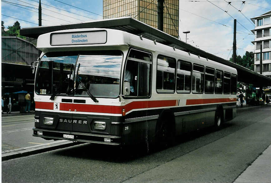 (047'726) - VBSG St. Gallen - Nr. 216/SG 141'216 - Saurer/Hess am 10. Juli 2001 beim Bahnhof St. Gallen