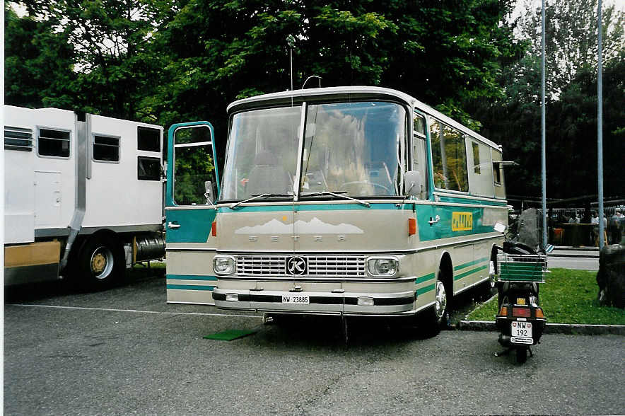 (049'130) - Hug, Hergiswil - NW 23'885 - Setra am 18. August 2001 in Burgdorf, AMP