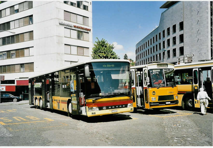 (049'226) - STI Thun - Nr. 80/BE 543'380 - Setra am 22. August 2001 beim Bahnhof Thun