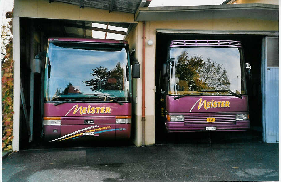 (050'522) - Meister, Thun - BE 78'669 - Van Hool + BE 13'661 - Drgmller am 29. Oktober 2001 in Thun, Garage