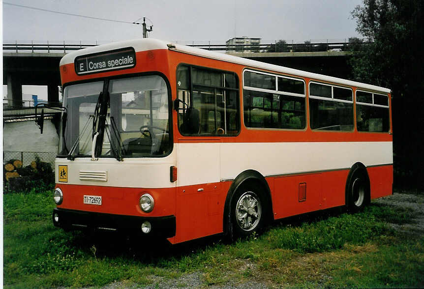 (054'732) - AMSA Chiasso - Nr. 19/TI 72'692 - FBW/Vetter (ex ACT Lugano Nr. 51) am 23. Juli 2002 in Balerna, Garage