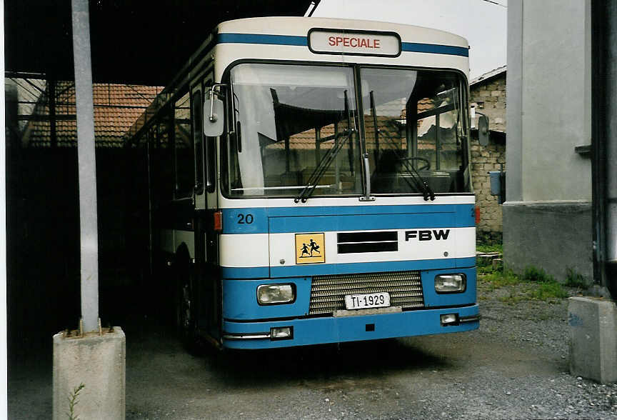 (054'803) - AMSA Chiasso - Nr. 20/TI 1929 - FBW/Lauber (ex VMCV Clarens Nr. 22) am 23. Juli 2002 in Chiasso, Garage