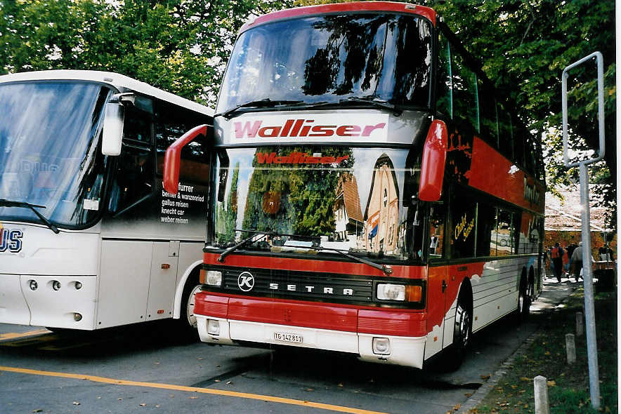 (055'328) - Walliser, Aadorf - Nr. 3/TG 142'811 - Setra am 5. August 2002 in Murten, Carterminal 