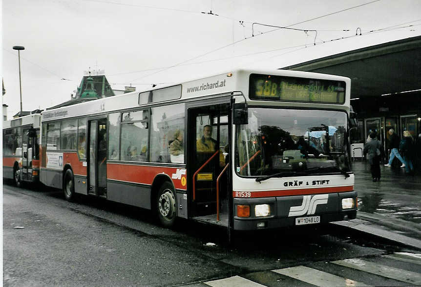 (056'419) - Dr. Richard - Nr. R1539/W 1048 LO - Grf&Stift am 8. Oktober 2002 in Wien, Hietzing