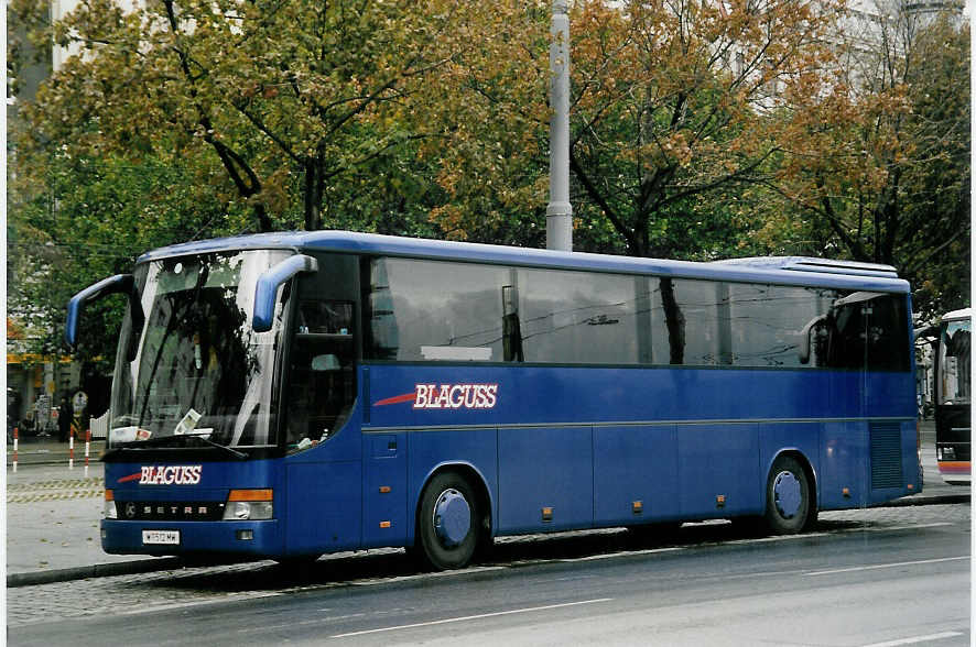 (056'424) - Blaguss, Wien - W 512 MW - Setra am 8. Oktober 2002 in Wien, Schwedenplatz