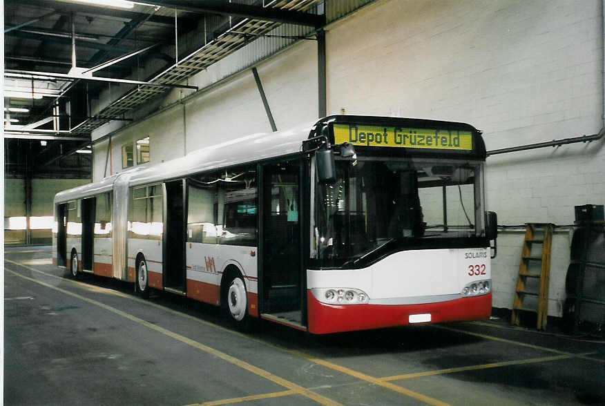 (059'004) - WV Winterthur - Nr. 332/ZH 719'332 - Solaris am 20. Februar 2003 in Winterthur, Depot Grzefeld