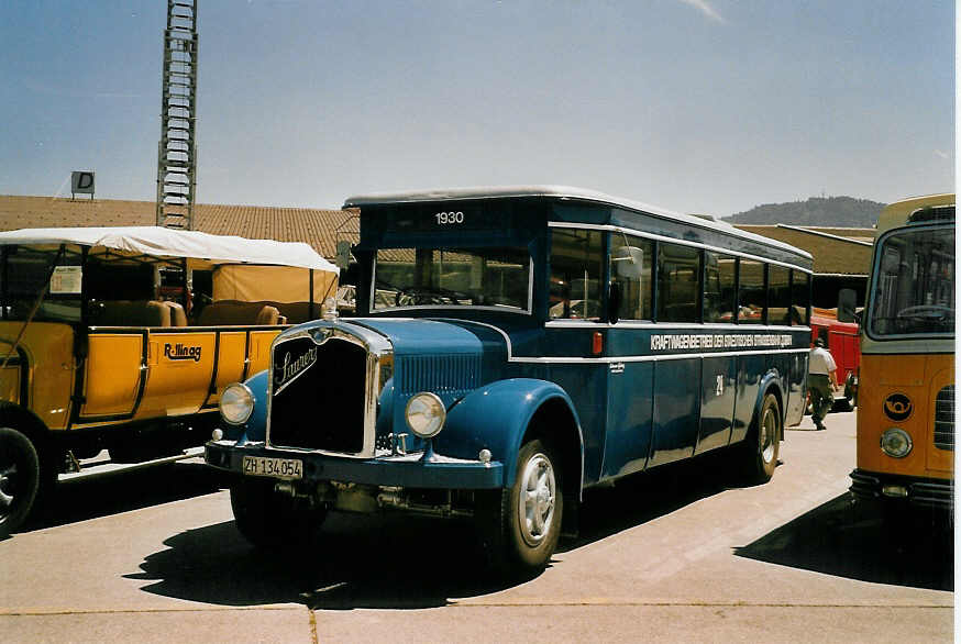 (060'905) - Gehrig, Rudolfstetten - Nr. 24/ZH 134'054 - Saurer/Tscher (ex Kaeslin, Olten; ex VBZ Zrich Nr. 224; ex VBZ Zrich Nr. 24) am 21. Juni 2003 in Hinwil, AMP