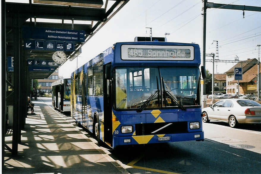 (061'624) - VBRF Regensdorf - Nr. 33/ZH 503'933 - Volvo/Hess am 19. Juli 2003 beim Bahnhof Regensdorf