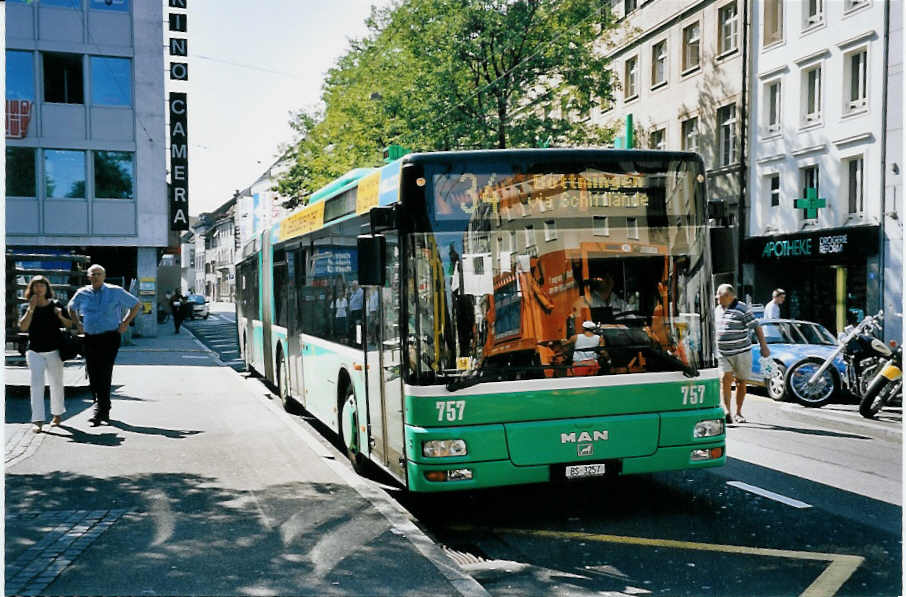 (062'101) - BVB Basel - Nr. 757/BS 3257 - MAN am 29. Juli 2003 in Basel, Claraplatz