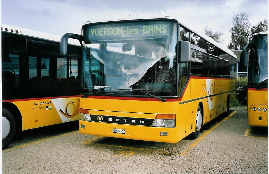 (062'808) - CarPostal Vaud-Fribourg - VD 532'517 - Setra (ex P 26'020) am 30. August 2003 in Yverdon, Garage