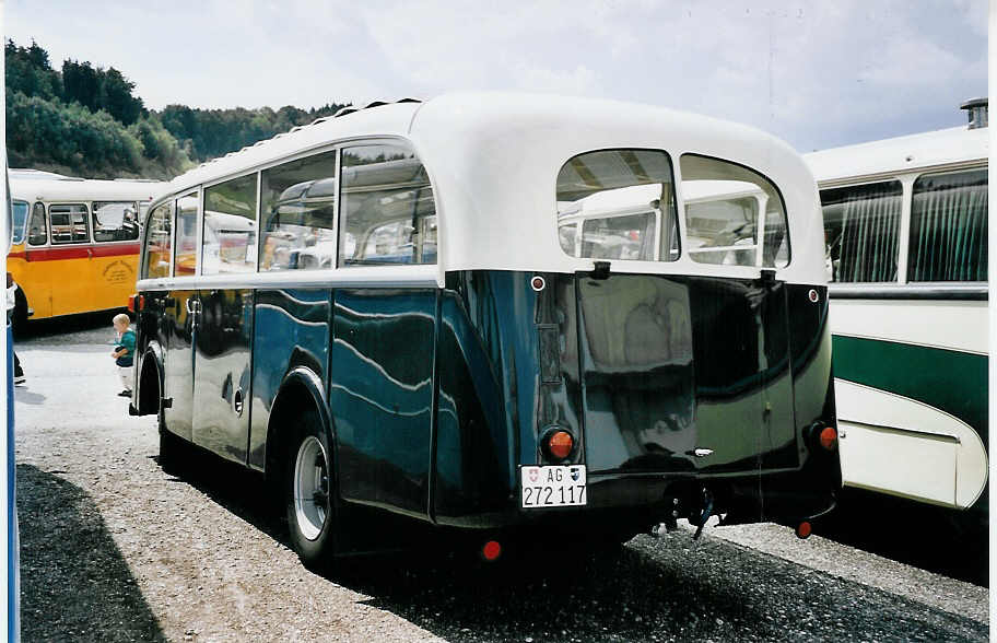 (063'116) - Halter, Oberkulm - AG 272'117 - Berna/R&J (ex M+79'502) am 30. August 2003 in Niederbipp, Saurertreffen