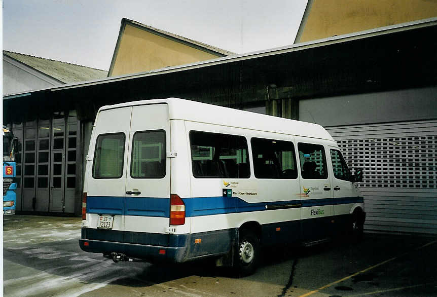 (065'722) - ZVB Zug - Nr. 123/ZG 72'123 - Mercedes am 28. Februar 2004 in Zug, Garage