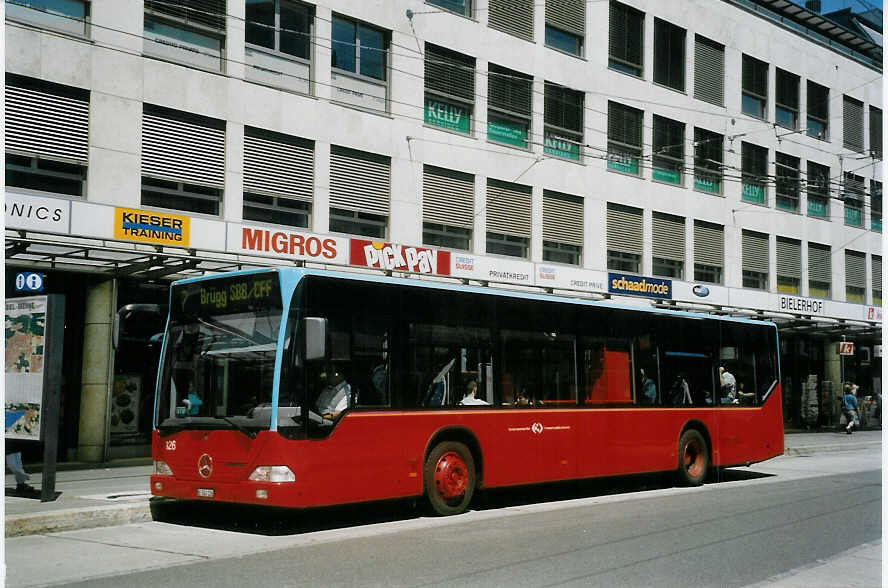 (068'101) - VB Biel - Nr. 126/BE 560'126 - Mercedes am 29. Mai 2004 in Biel, Guisanplatz