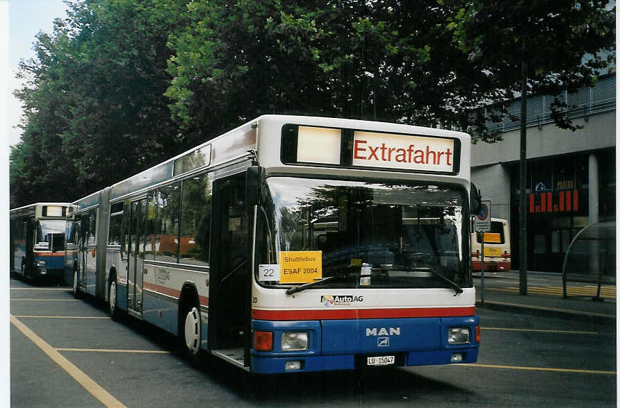 (070'310) - AAGR Rothenburg - Nr. 20/LU 15'047 - MAN am 21. August 2004 in Luzern, Inseli-P