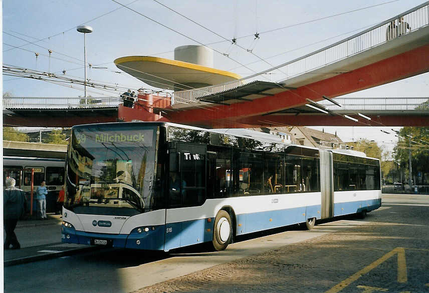 (072'233) - VBZ Zrich - Nr. 516/ZH 726'516 - Neoplan am 23. Oktober 2004 in Zrich, Bucheggplatz