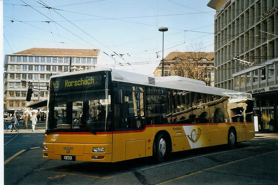 (073'826) - Schwizer, Goldach - SG 80'491 - MAN am 8. Januar 2005 beim Bahnhof St. Gallen