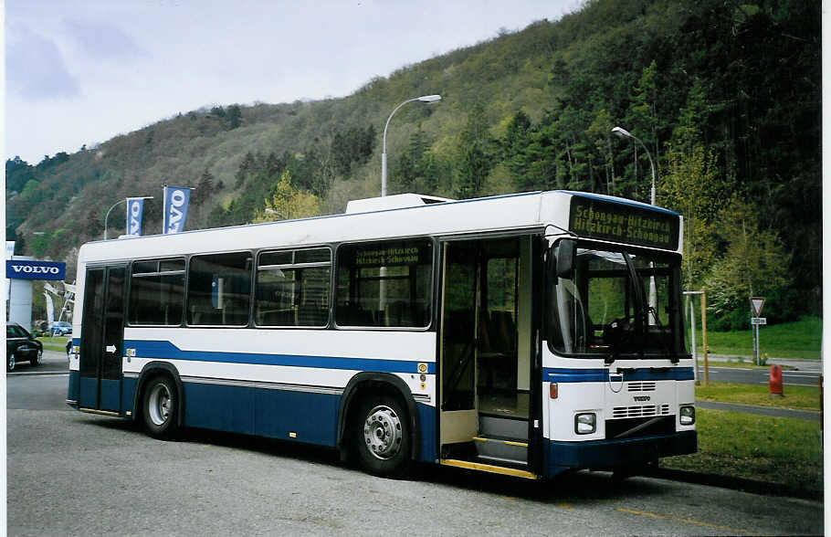 (076'319) - Estermann, Beromnster - Nr. 327 - Volvo/Lauber (ex ZVB Zug Nr. 47; ex Neoplan, Horgen; ex SBC Chur Nr. 14; ex Roth, Chur Nr. 28) am 23. April 2005 in Biel, BTR