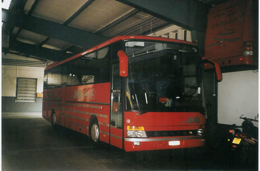 (078'320) - AFA Adelboden - Nr. 16/BE 21'181 - Setra (ex Frhlich, D-Ludwigshafen/Rhein) am 10. Juli 2005 im Autobahnhof Adelboden