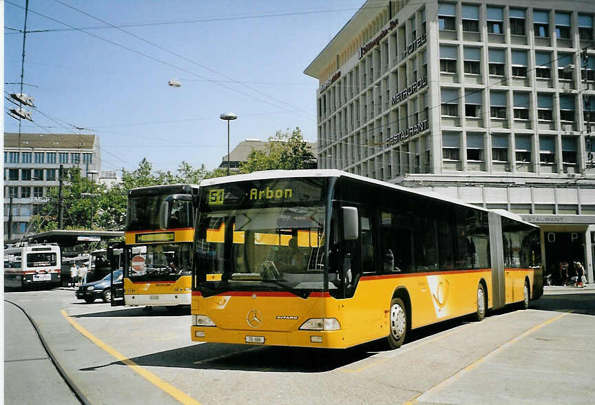 (079'203) - Cars Alpin Neff, Arbon - Nr. 1/TG 686 - Mercedes am 28. Juli 2005 beim Bahnhof St. Gallen