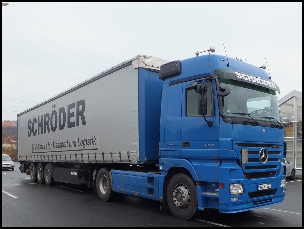 Mercedes Actros Sattelzug in Bergen.