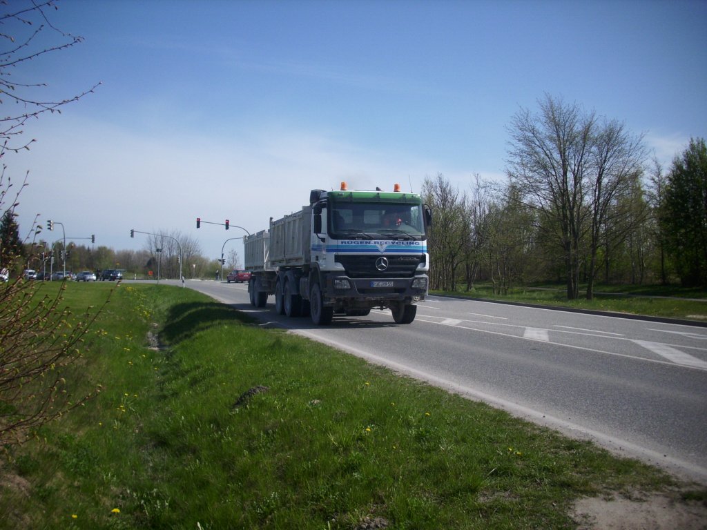 Mercedes-Benz Hngerzug in Sassnitz.