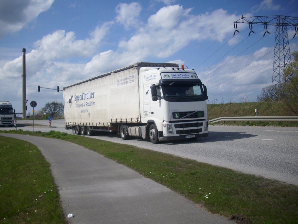 Volvo Sattelzug in Mukran.