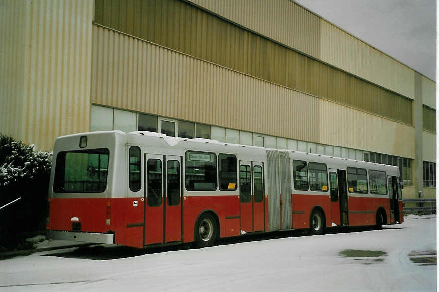 (082'213) - SW Winterthur - Nr. 313 - Volvo/Hess am 28. Dezember 2005 in Biel, Rattinbus