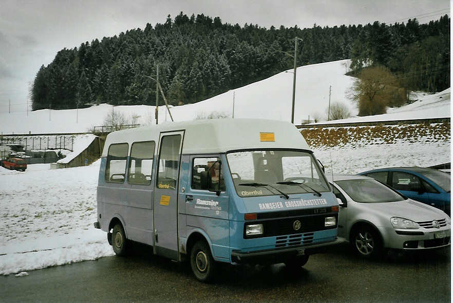 (082'930) - Ramseier, Grosshchstetten - Nr. 6 - VW am 9. Februar 2006 in Grosshchstetten, Tankstelle