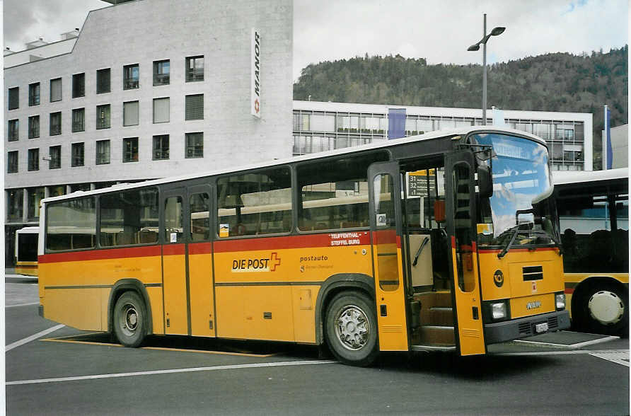 (084'201) - Moser, Teuffenthal - BE 142'017 - NAW/R&J (ex Burri, Teuffenthal) am 3. April 2006 beim Bahnhof Thun