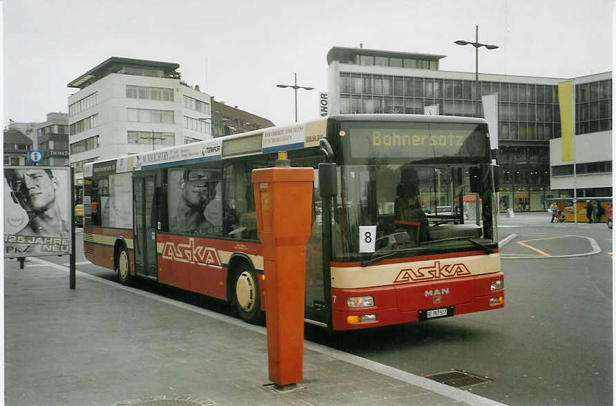 (084'432) - ASKA Aeschi - Nr. 7/BE 387'527 - MAN am 29. April 2006 beim Bahnhof Thun