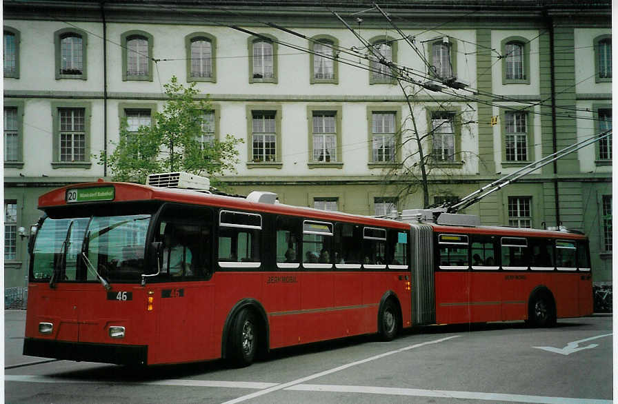 (085'435) - Bernmobil, Bern - Nr. 46 - FBW/Hess Gelenktrolleybus am 22. Mai 2006 beim Bahnhof Bern