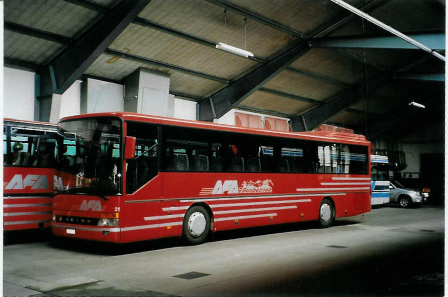 (087'221) - AFA Adelboden - Nr. 21/BE 26'707 - Setra (ex Nr. 7) am 9. Juli 2006 im Autobahnhof Adelboden